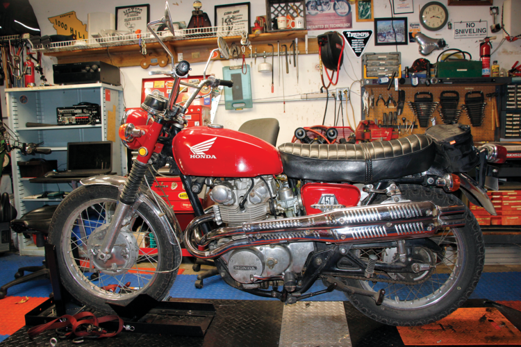 Replacing the Clutch Friction Discs on a Honda CL450